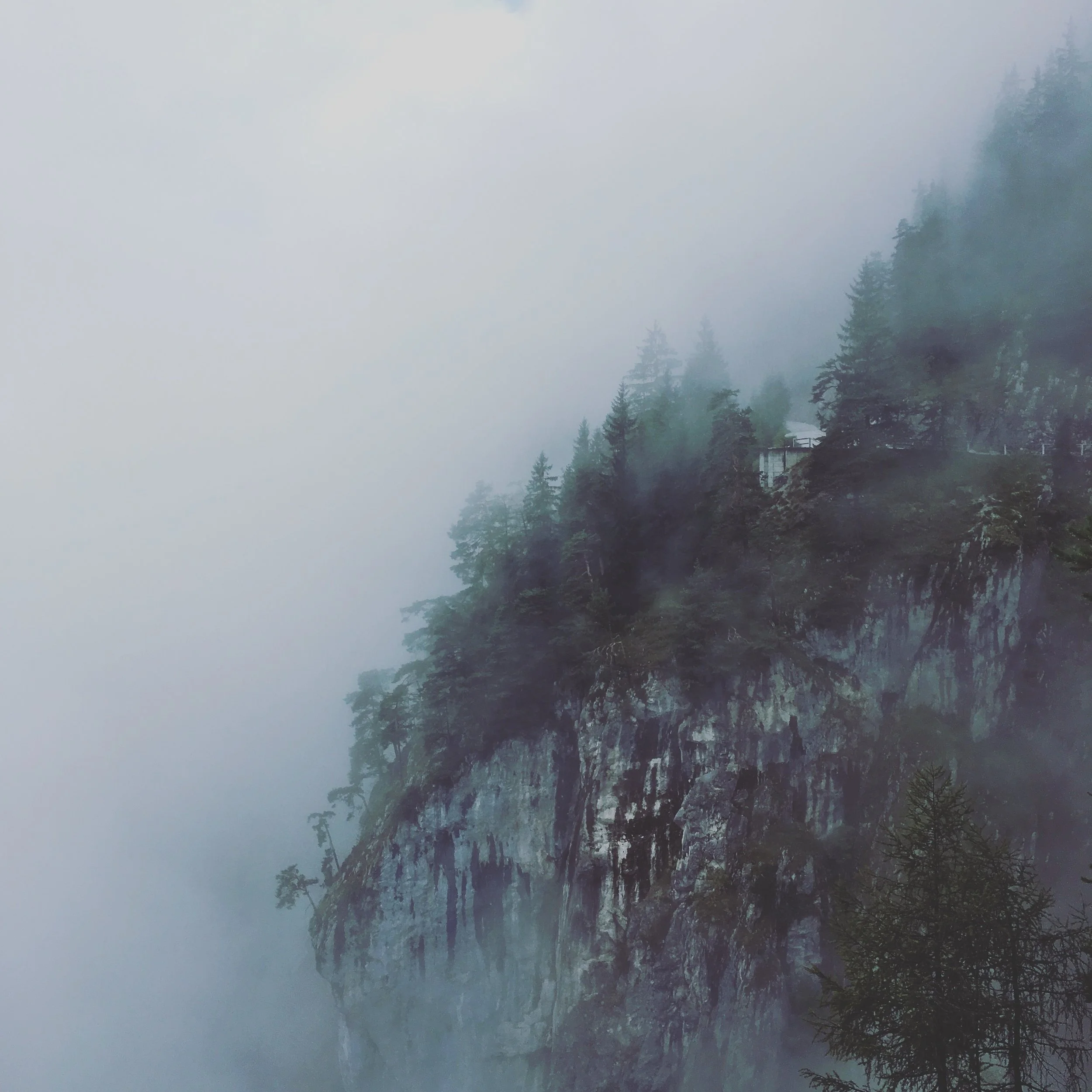 Fog covered mountains, Eisriesenwelt