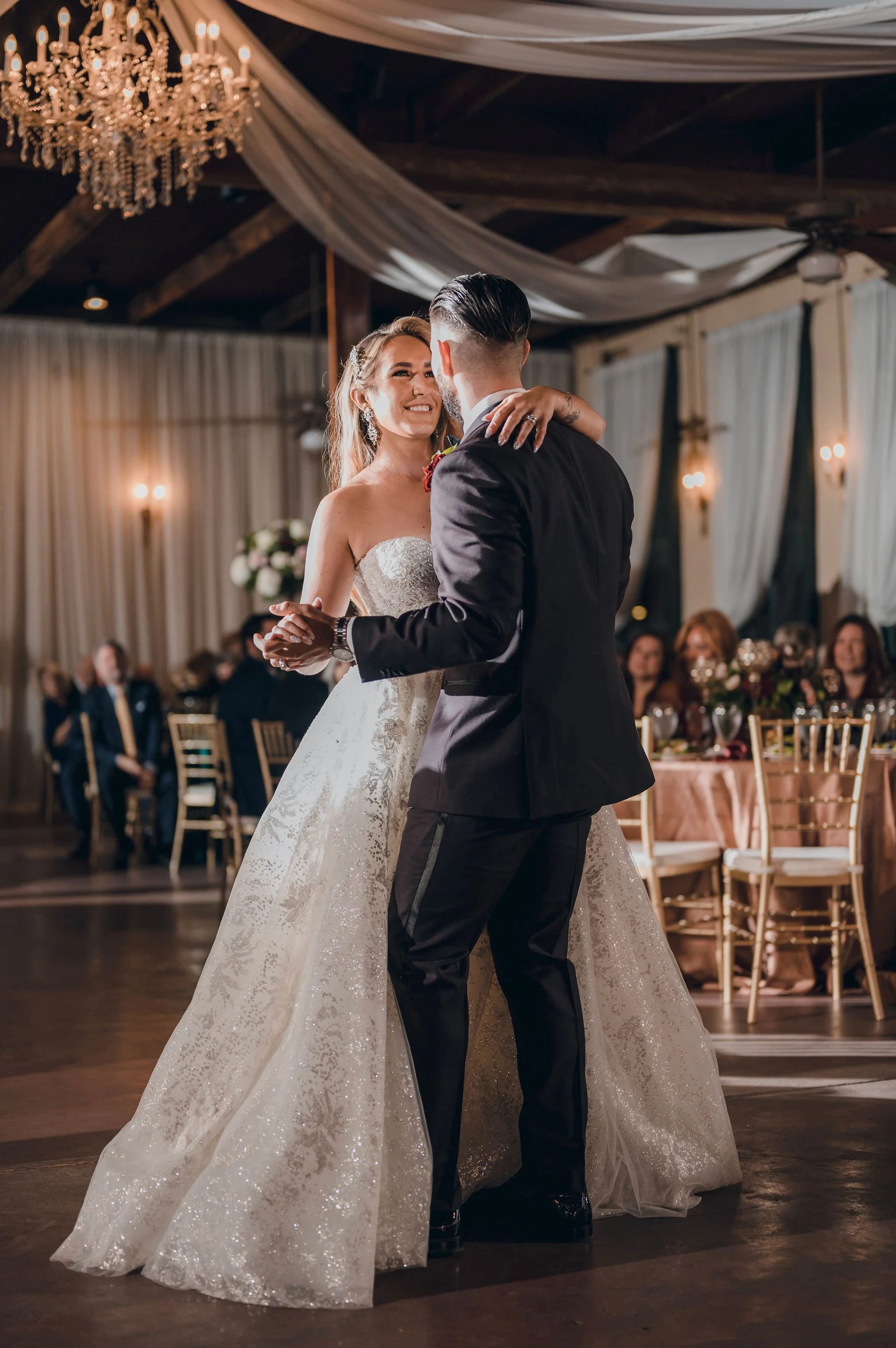 houston-wedding-photographer-first-dance-2.jpg
