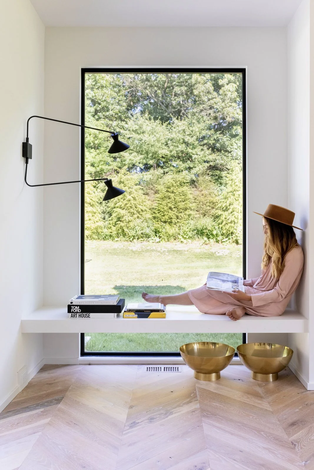 when-it-came-to-designing-the-inside-of-the-home-we-wanted-to-have-your-eye-continue-on-through-the-glass-instead-of-landing-on-a-lot-of-details-comments-liz.jpg