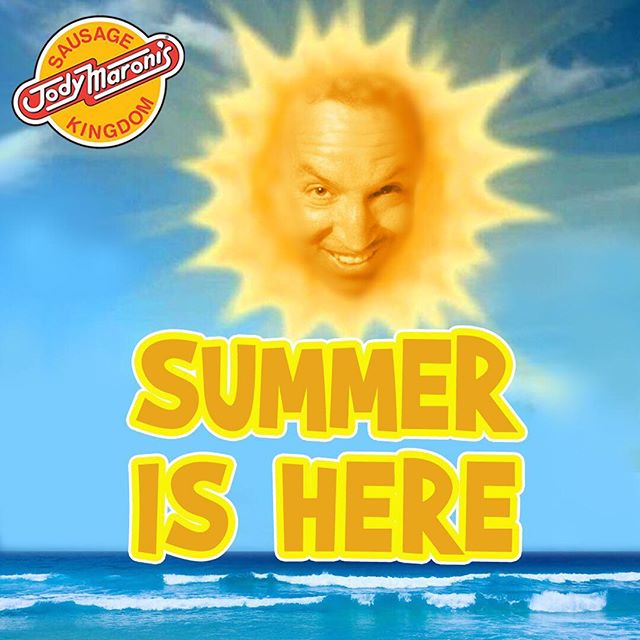 The first day of summer is today!! 😎😎 @jodymaronis. #jodymaronis #jodymaronissausagekingdom #summer #summerbreak #summer2017 #firstday #firstdayofsummer #venicebeach #venicebeachboardwalk #venice #california #losangeles #beach #hotdogs #sausages #h