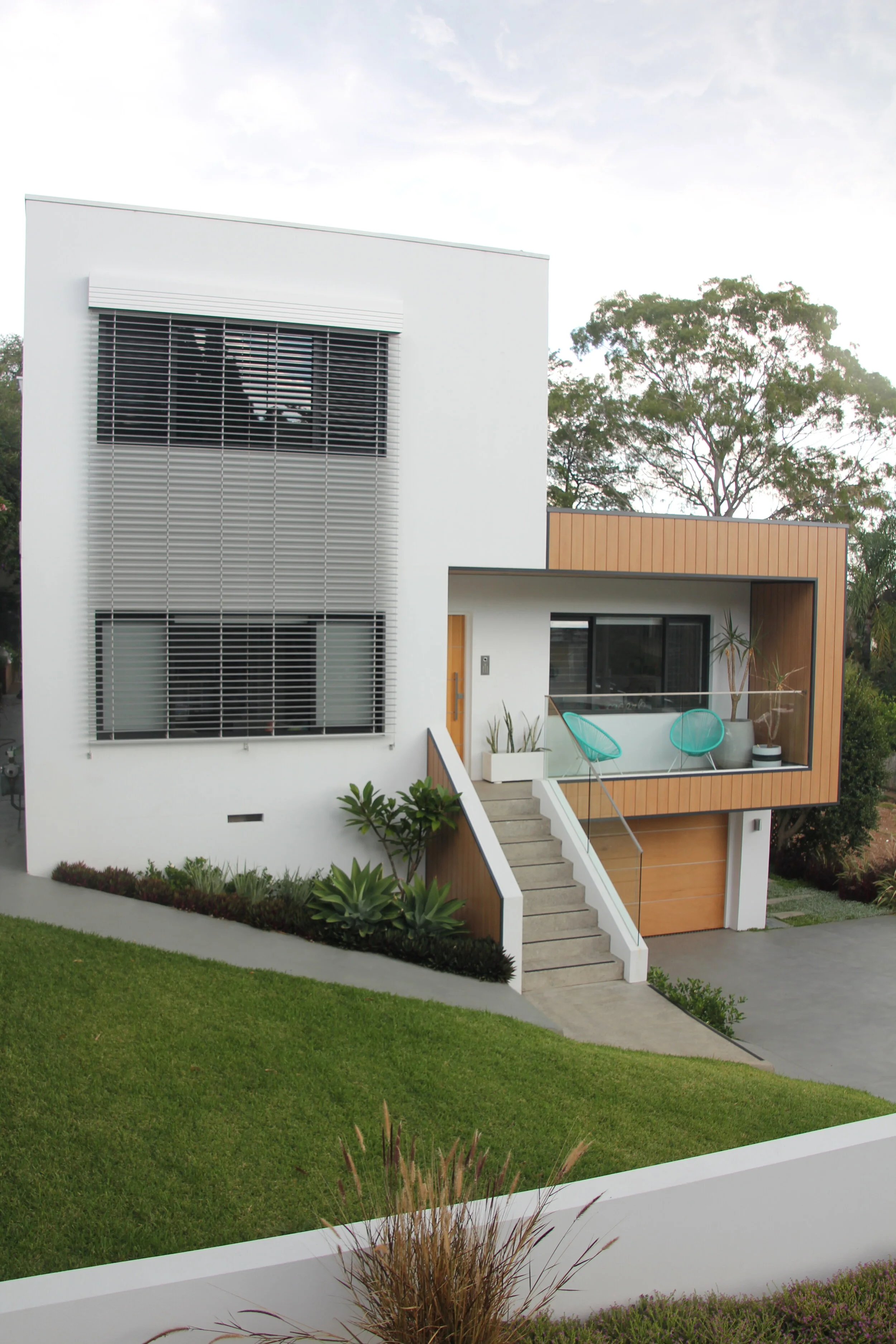 Lane Cove 13. Front High Side.JPG
