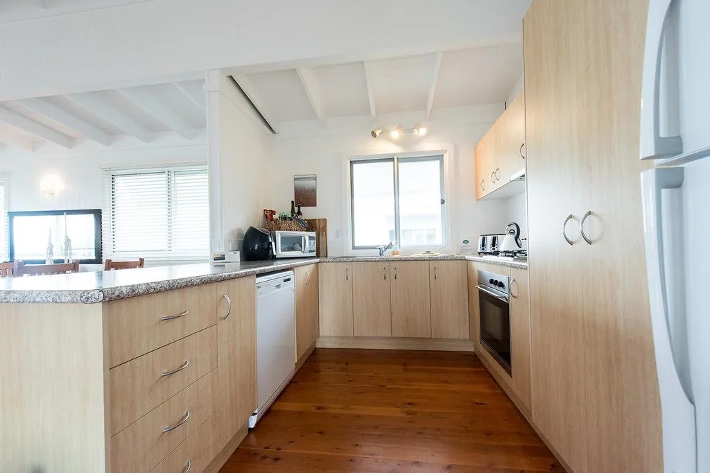 kitchen 2.jpg