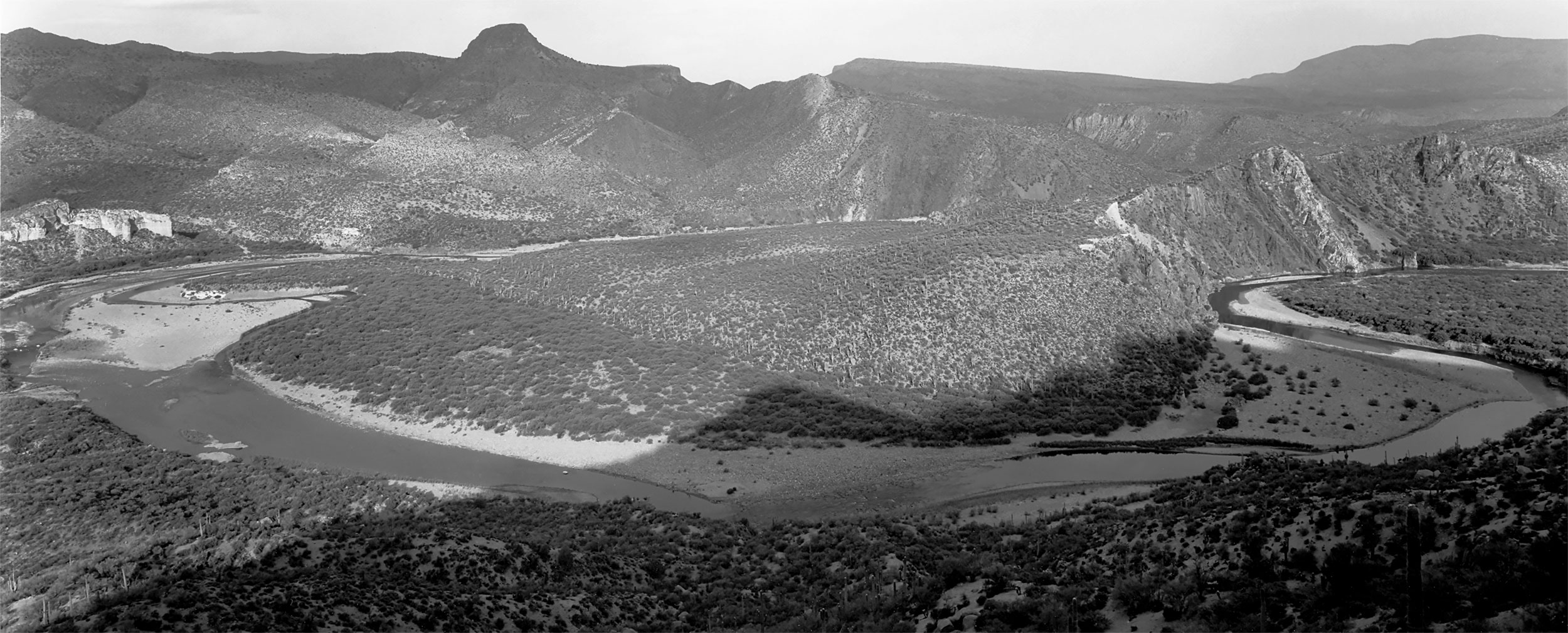 Horse Shoe Bend of Salt River