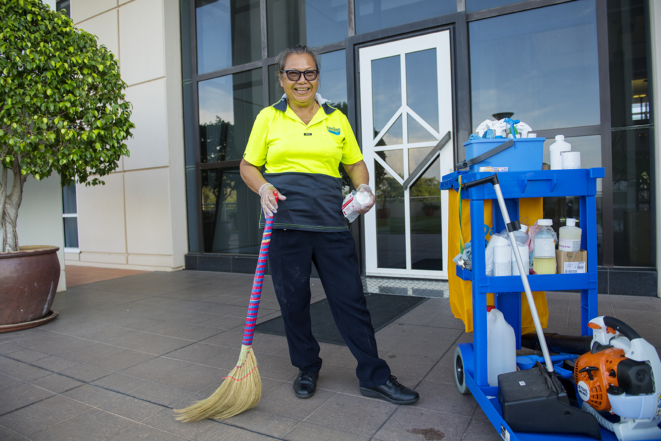 Cleaning_Parliament House_05.jpg