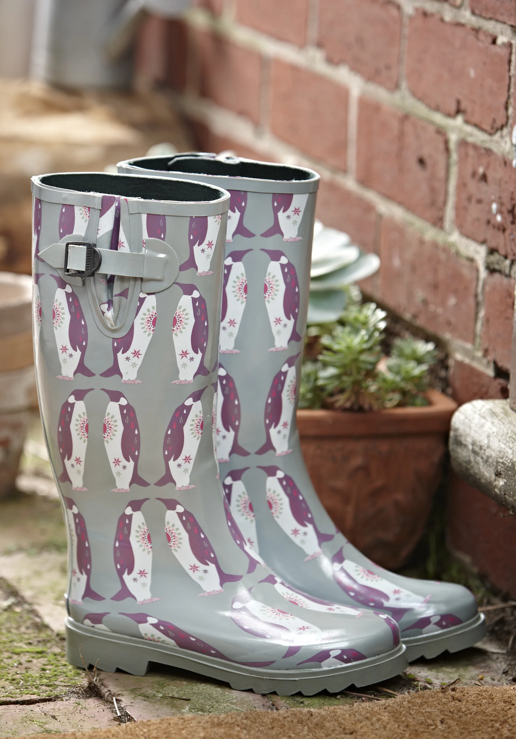 Penguin gumboots.jpg
