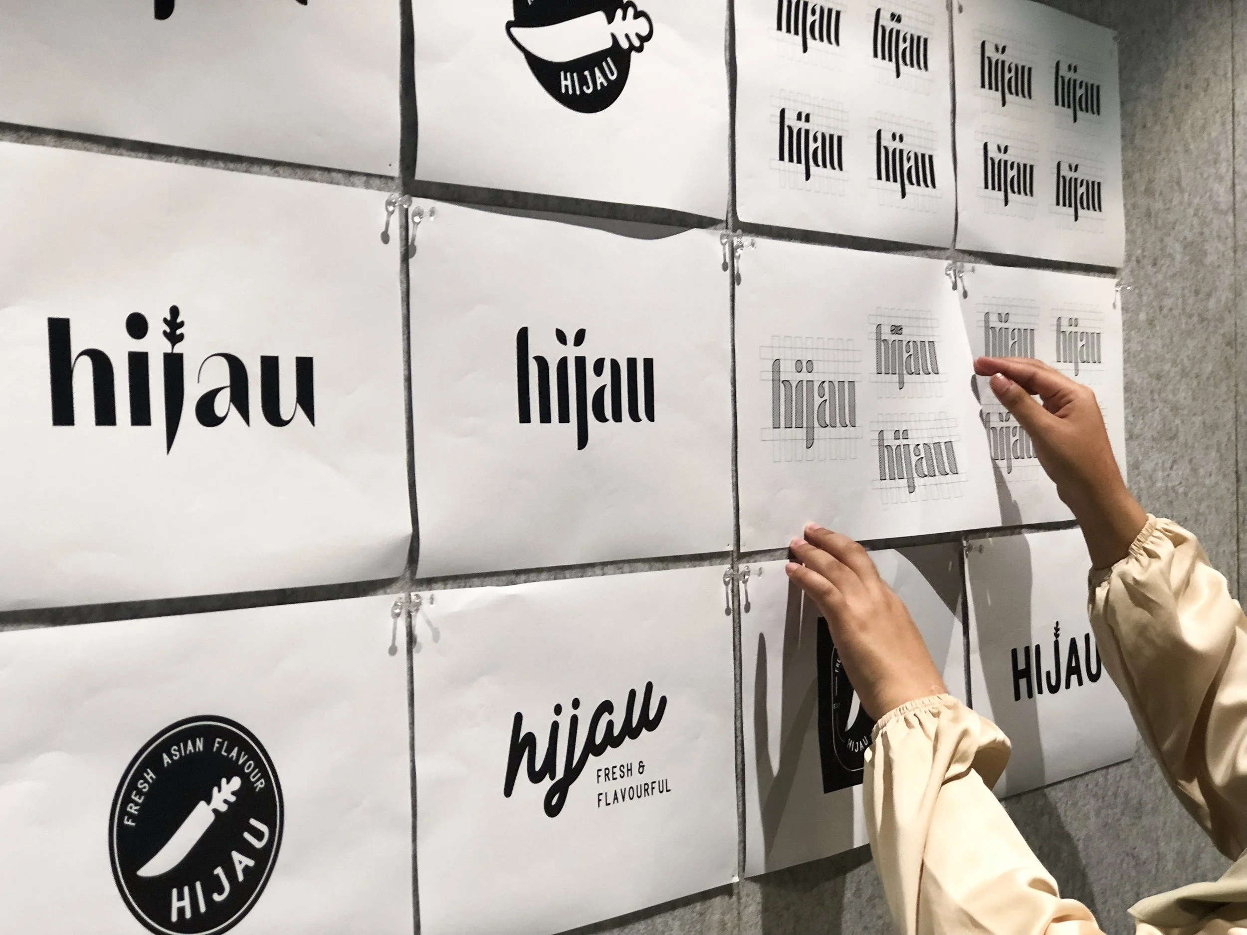  To create a brand with presence and substance, we explored different names to convey healthy eating. The team decided on the word Hijau which stands for the colour green in the Malay language. Hijau unifies the brands’ mission for healthy eating wit