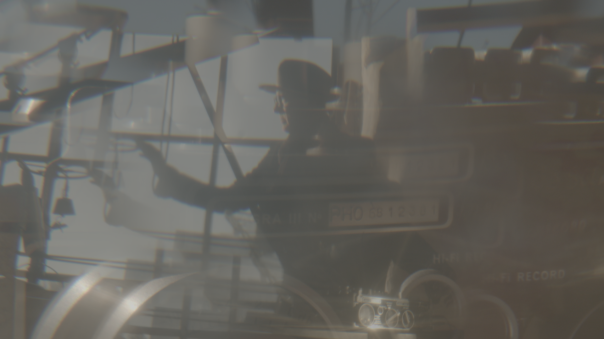 A008_12300250_C024.00_01_22_14.png