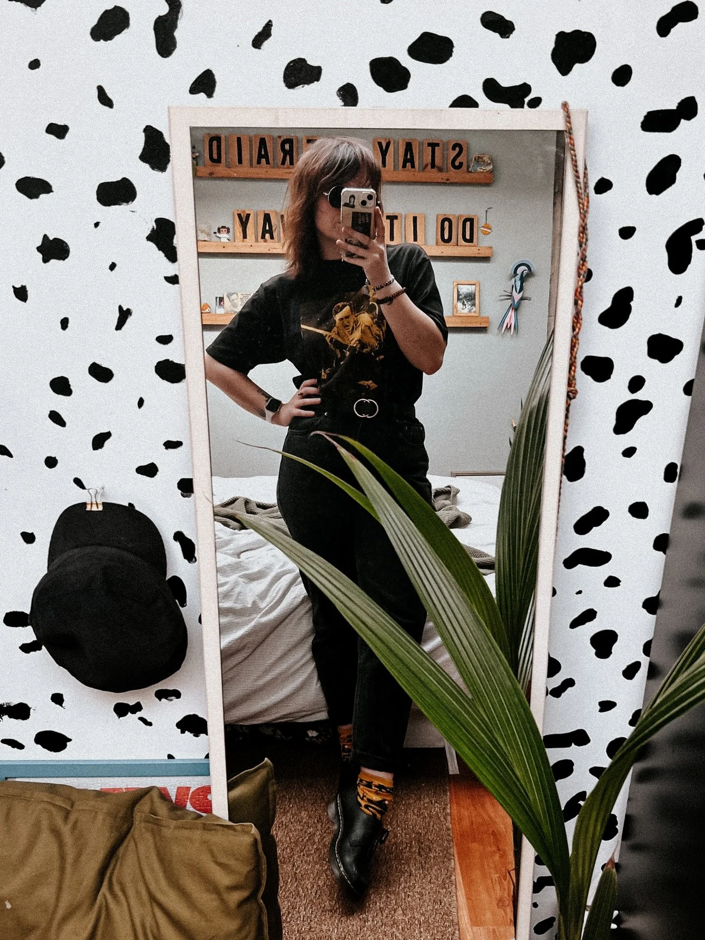 What good would it be if you could change every heartache that ran through your life and mine. 🖤💛