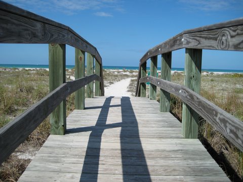 Palm Island boardwalk to beach.jpg