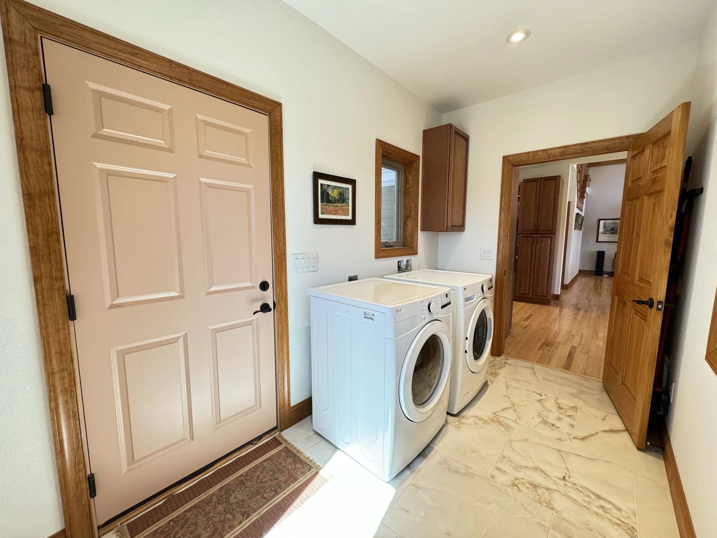 laundry room 3 IMG_3272.JPG