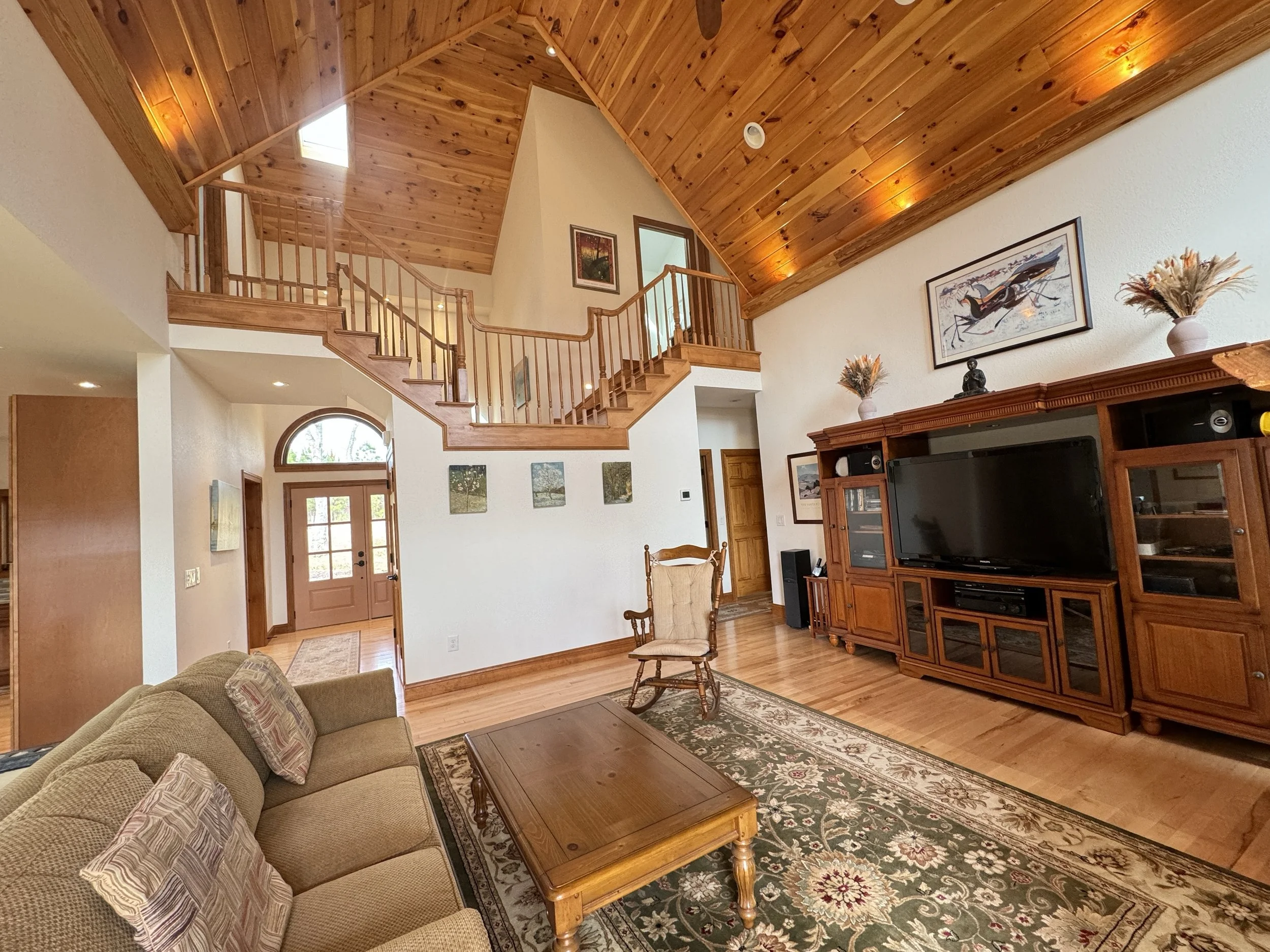 living room, stairs, entry IMG_2914.JPG