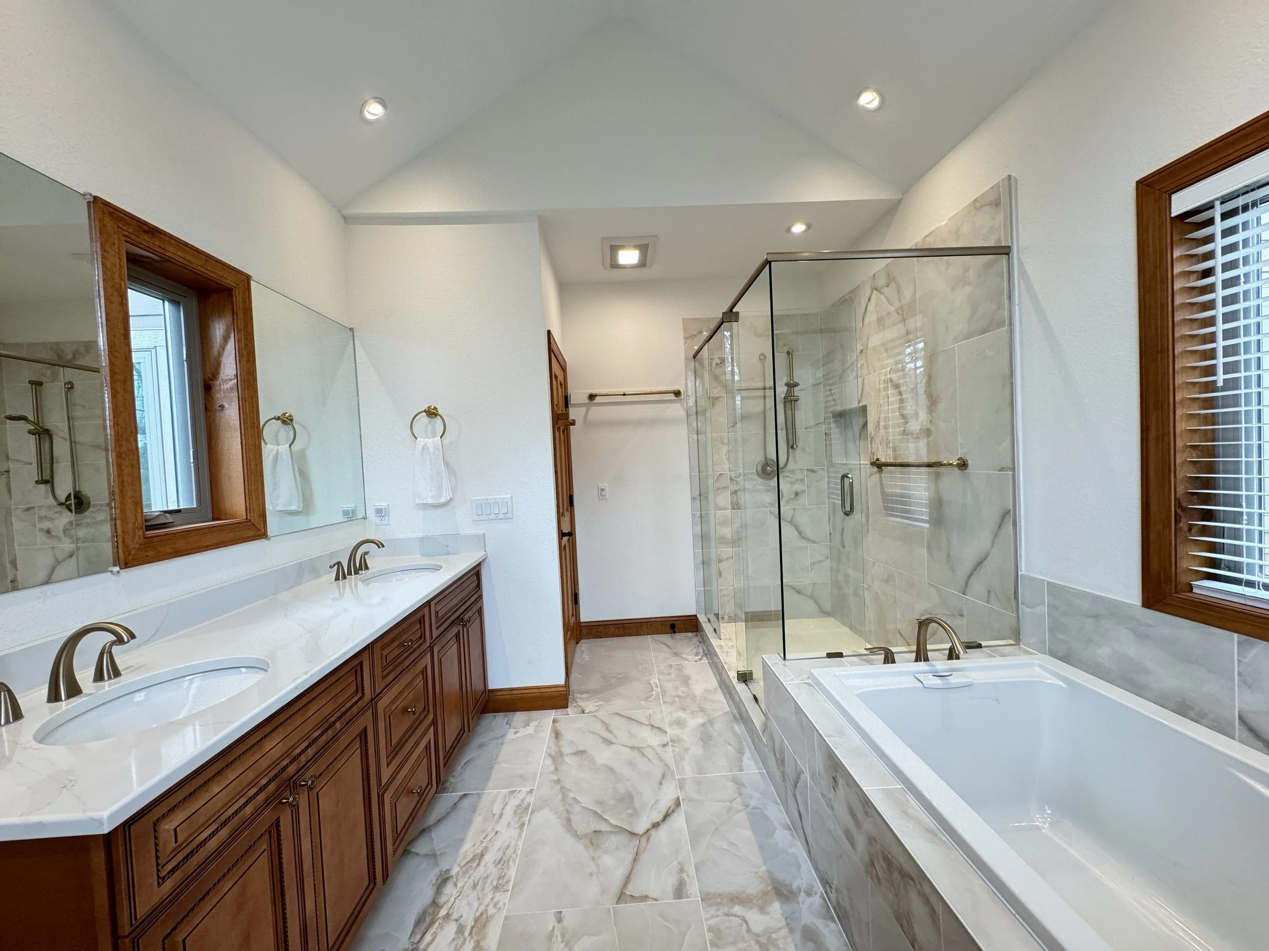 master bath shows all from back.JPG