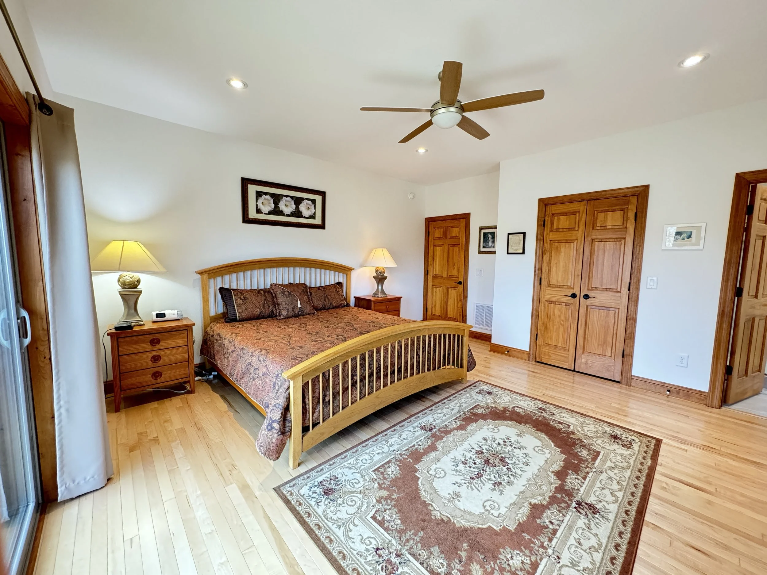 master bedroom 1.JPG