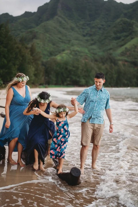 Family-Session-Oahu-Hawaii-Schindler-Family-08.jpg