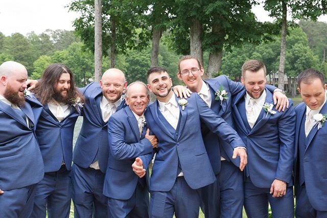 This groom's best man was his dad! Weddings are so much more fun with your best friends (and your dad) right by your side to keep the party going! ⠀⠀⠀⠀⠀⠀⠀⠀⠀
.⠀⠀⠀⠀⠀⠀⠀⠀⠀
.⠀⠀⠀⠀⠀⠀⠀⠀⠀
.⠀⠀⠀⠀⠀⠀⠀⠀⠀
#groomsmen #bestmanandfatherofgroom #lakewedding #northcarol