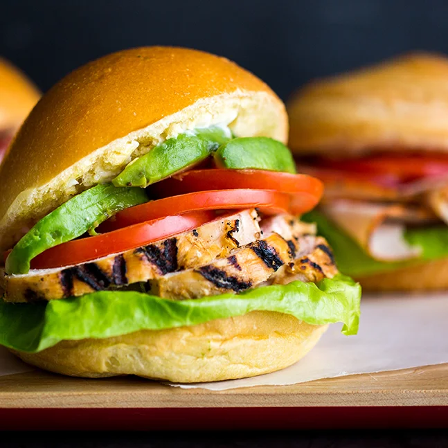 GRILLED CHICKEN SANDWICH