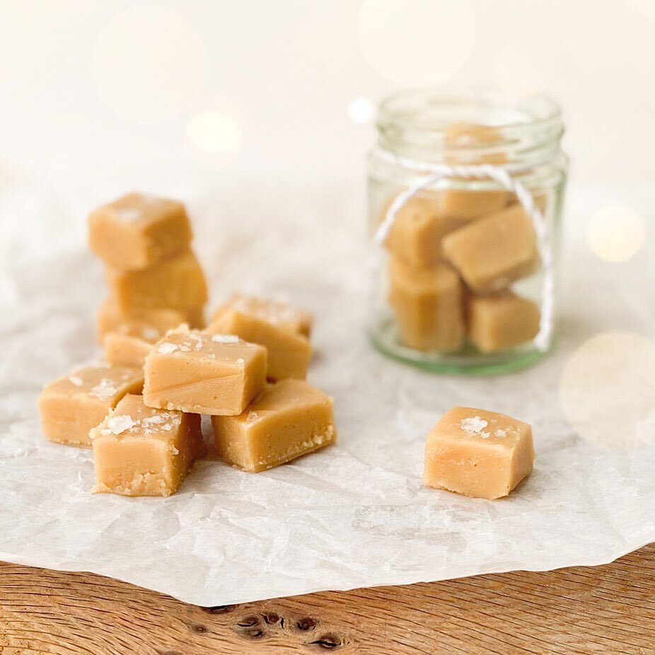 Homemade salted caramel fudge&hellip; Need I say more 😋 Recipe in my bio x