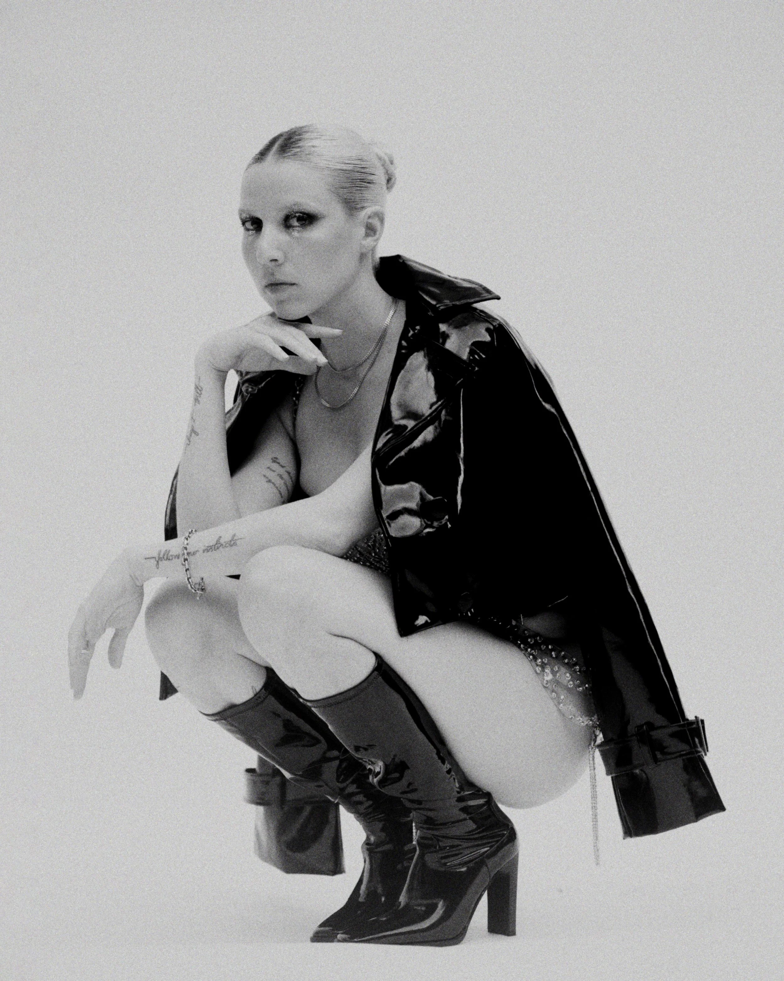 01-BW_VenedaTerry 30.jpg