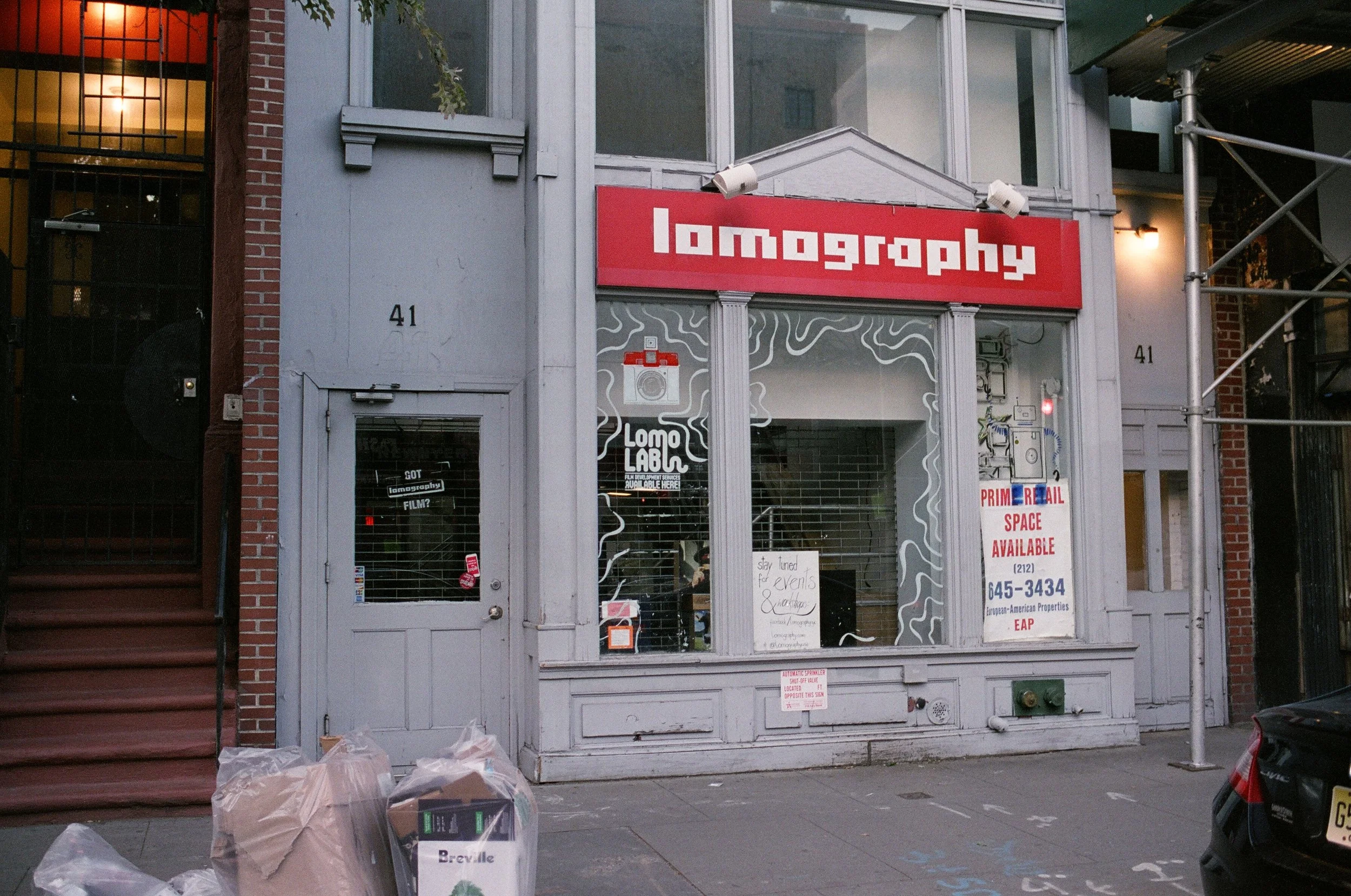  Film is NOT dead!! Is it? RIP Lomo store 