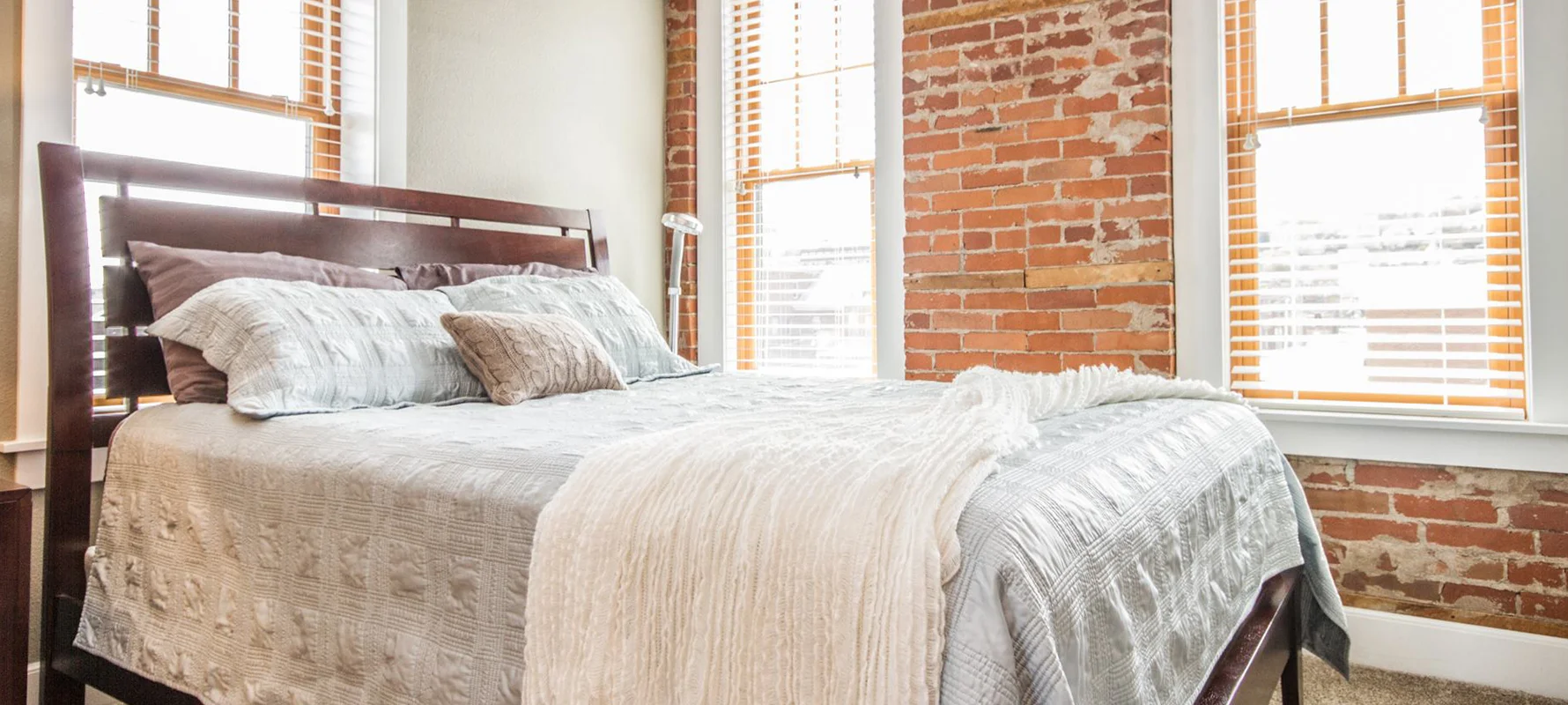 rooms_slideshow_city-03.jpg