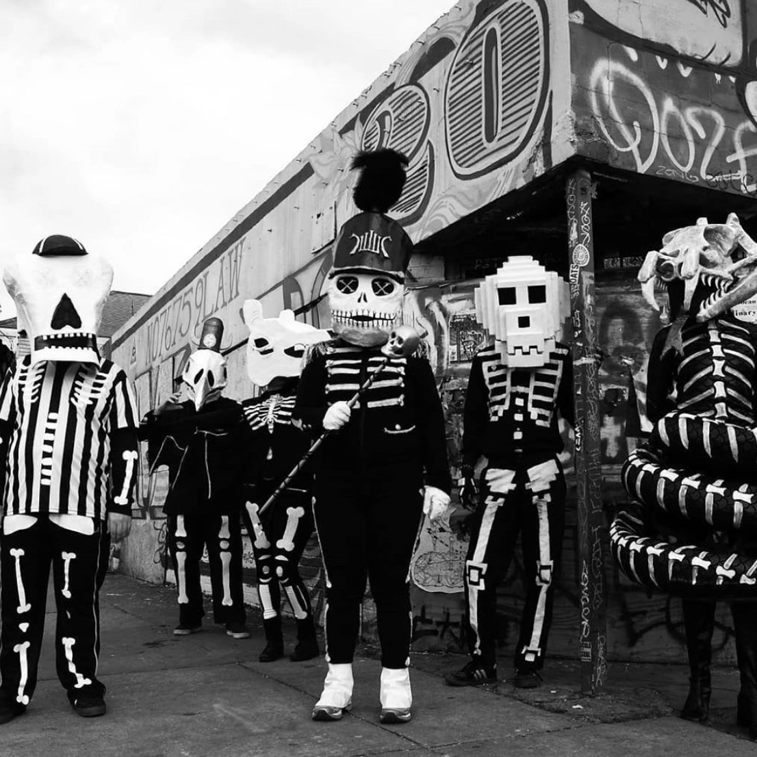 Clean. Safe. Professional Piercing Diamond Eyez