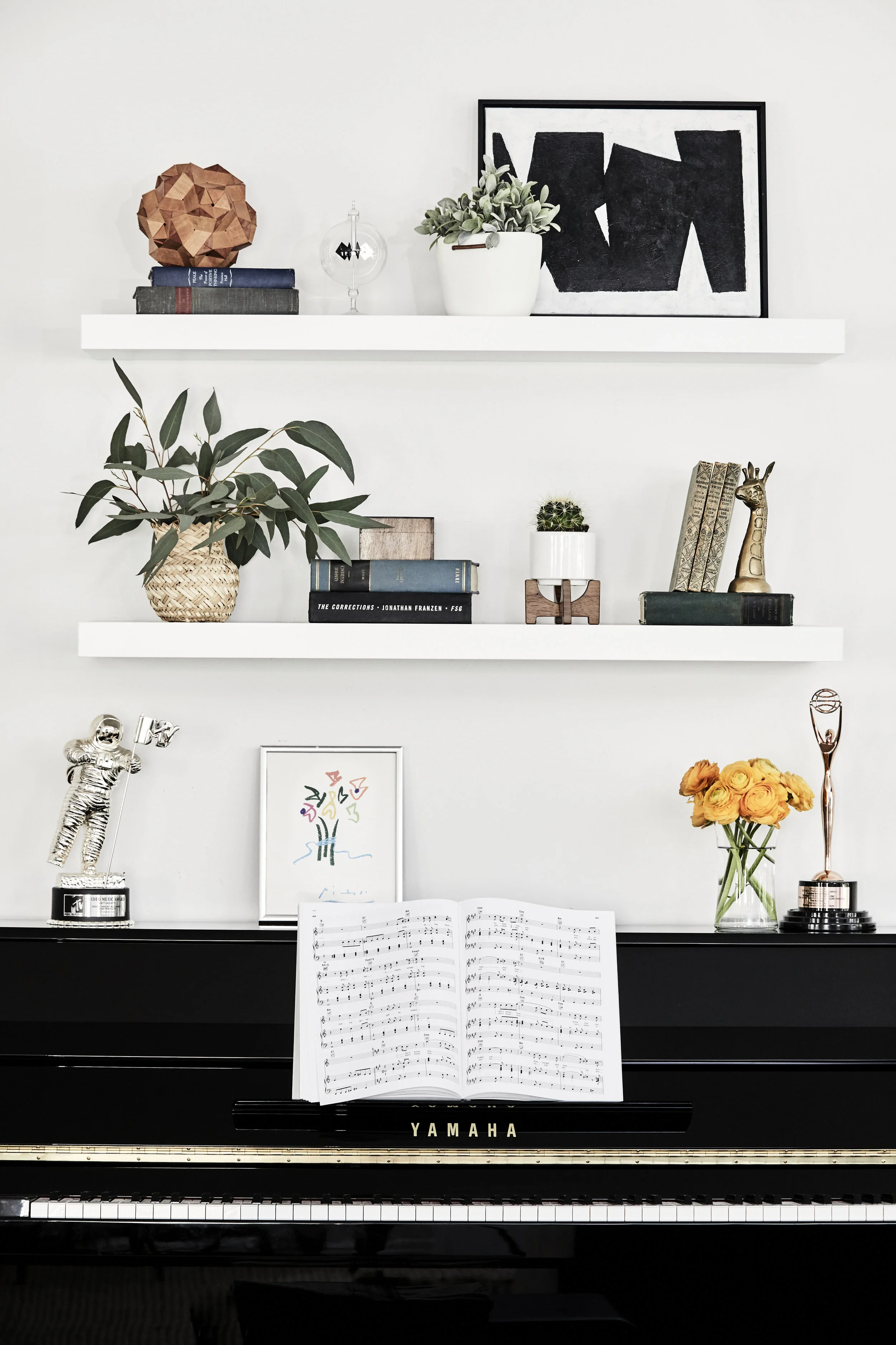 Liz Foster Interiors - Shelf Styling