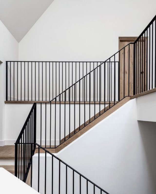 Staircase inspiration for a recent project. High contrast, simple, and streamlined. I love it. Thanks @louiseholtdesign