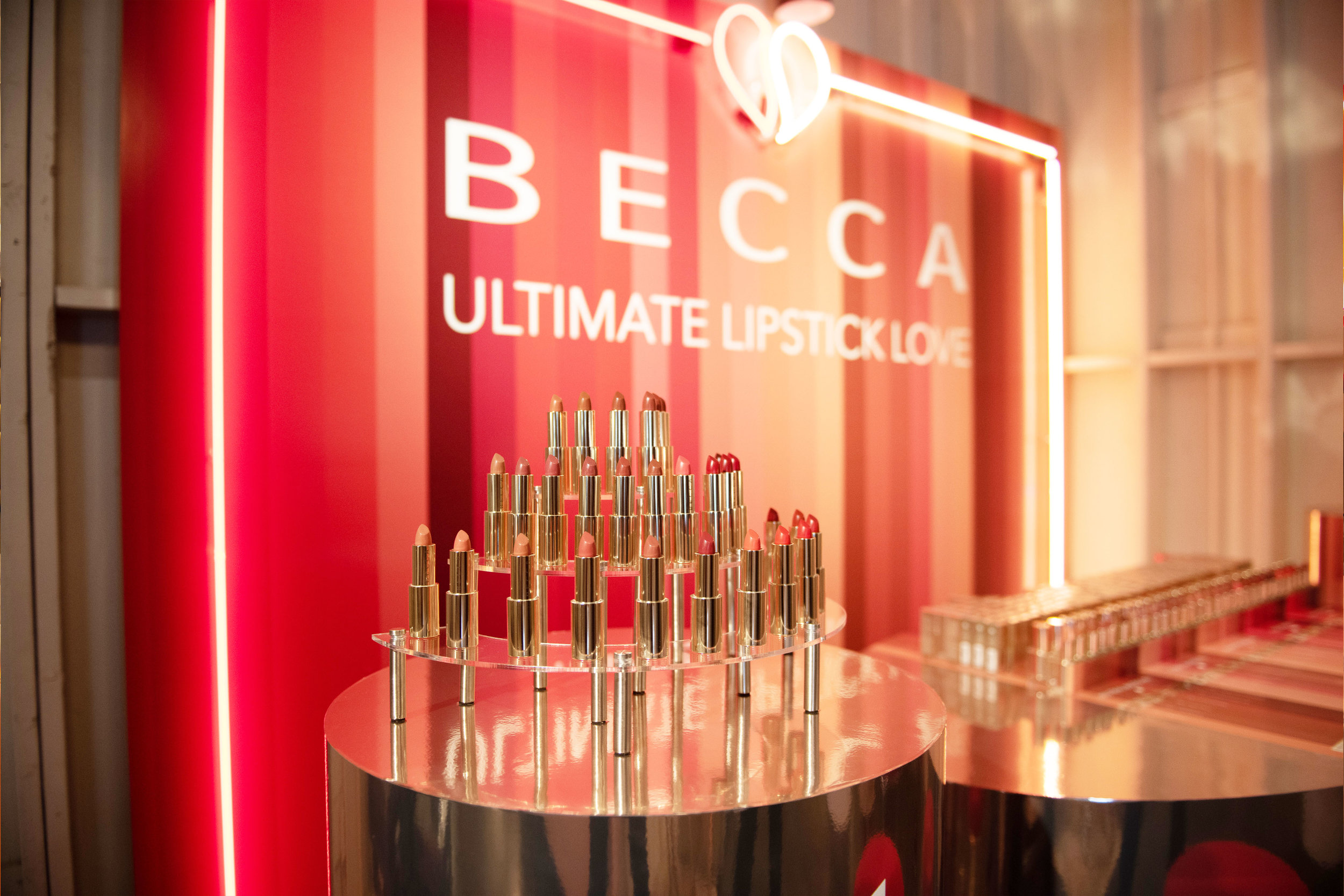 BECCA-kmevent-_0004_lipbar1.jpg
