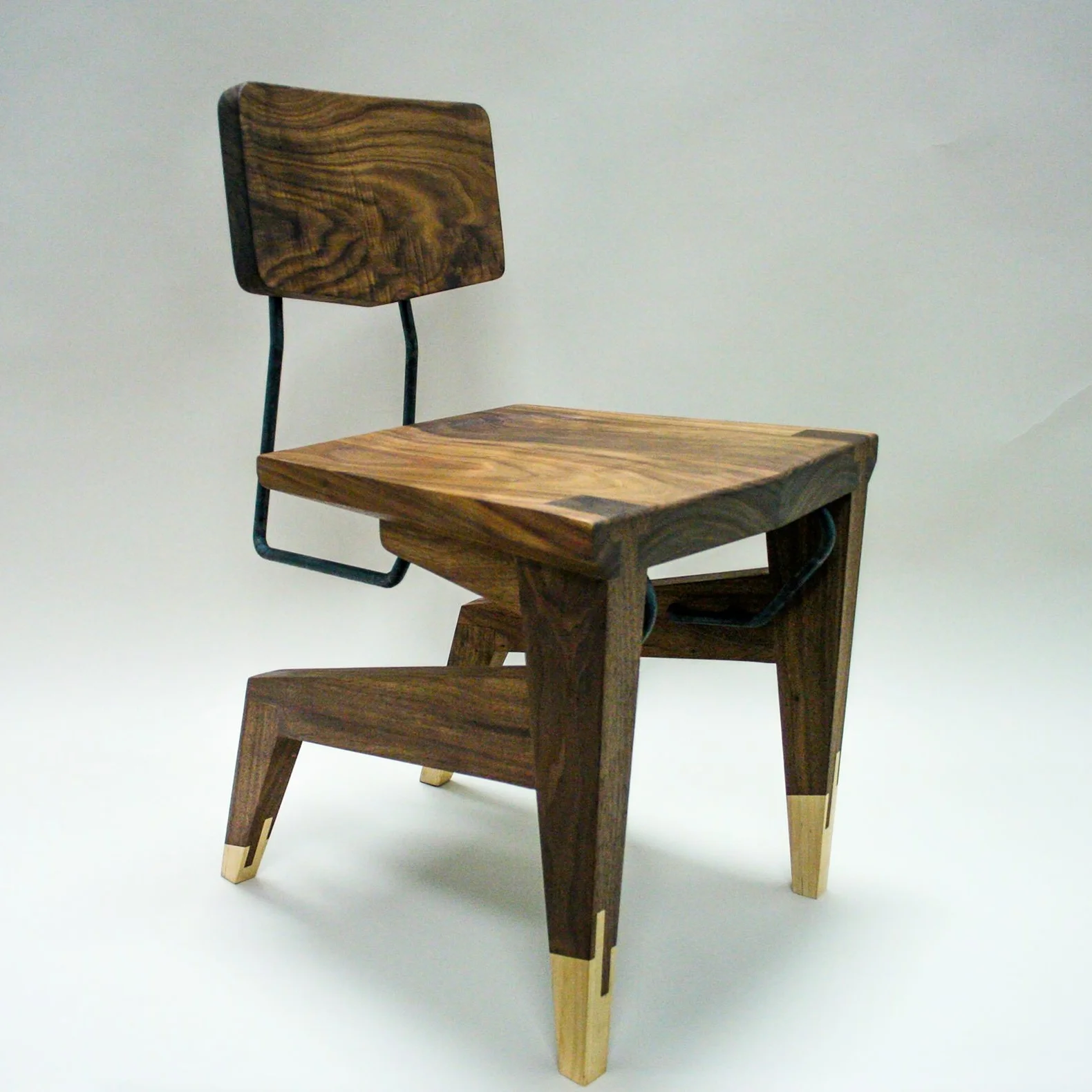 chair_iso.jpg