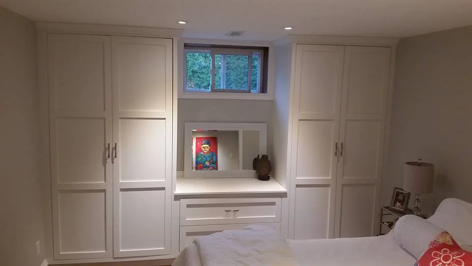 Niagara Carpenter Custom Built-in Den Home Renovation
