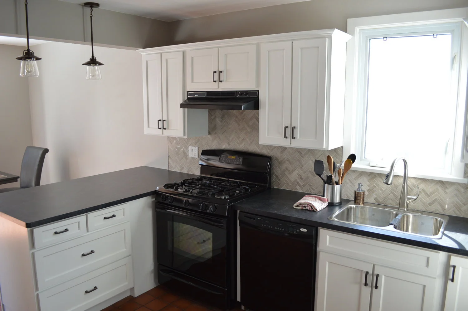 Niagara Carpenter Custom Build Kitchen Renovation