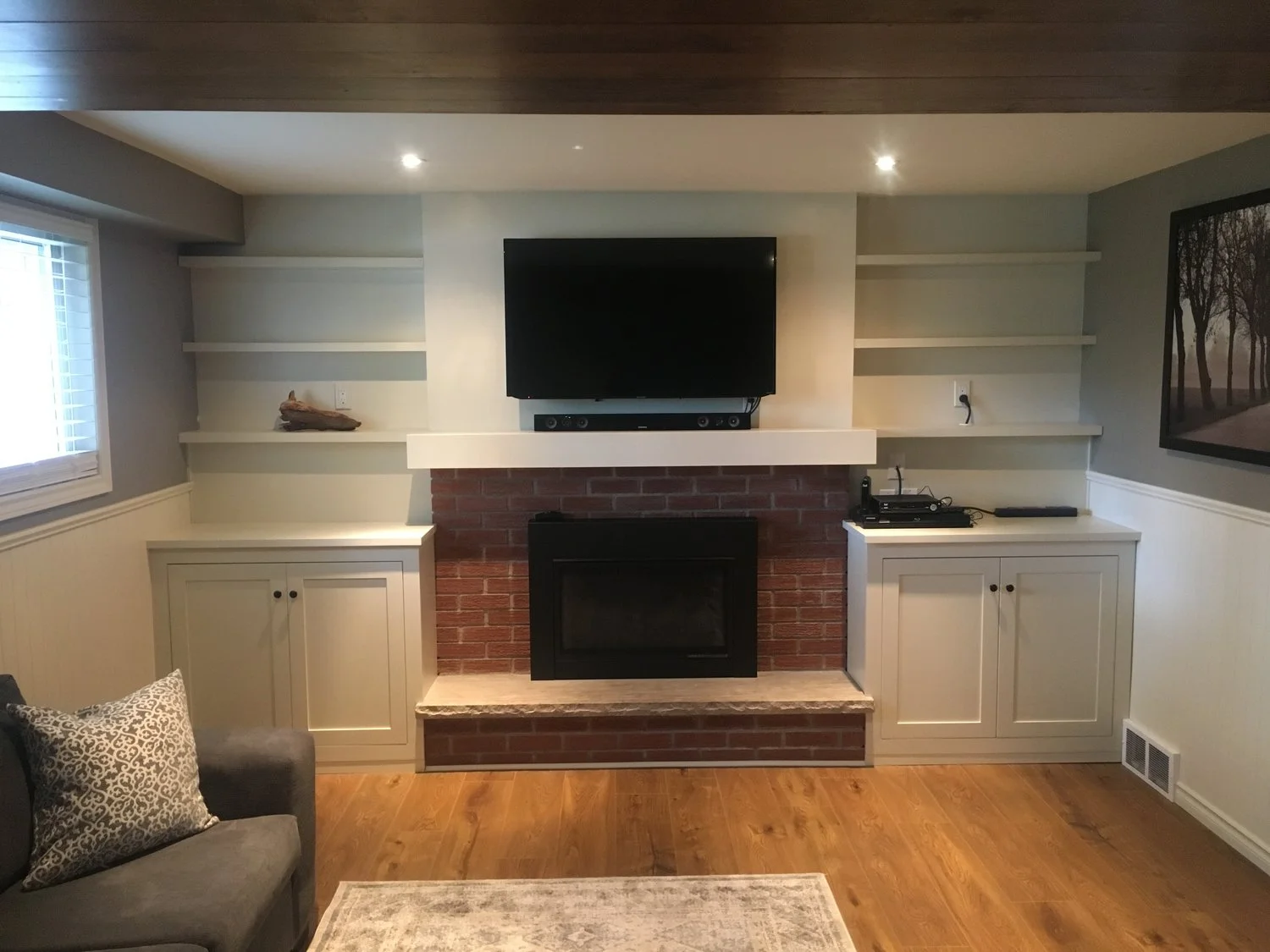 Niagara Carpenter Custom Fireplace Built-in Renovation