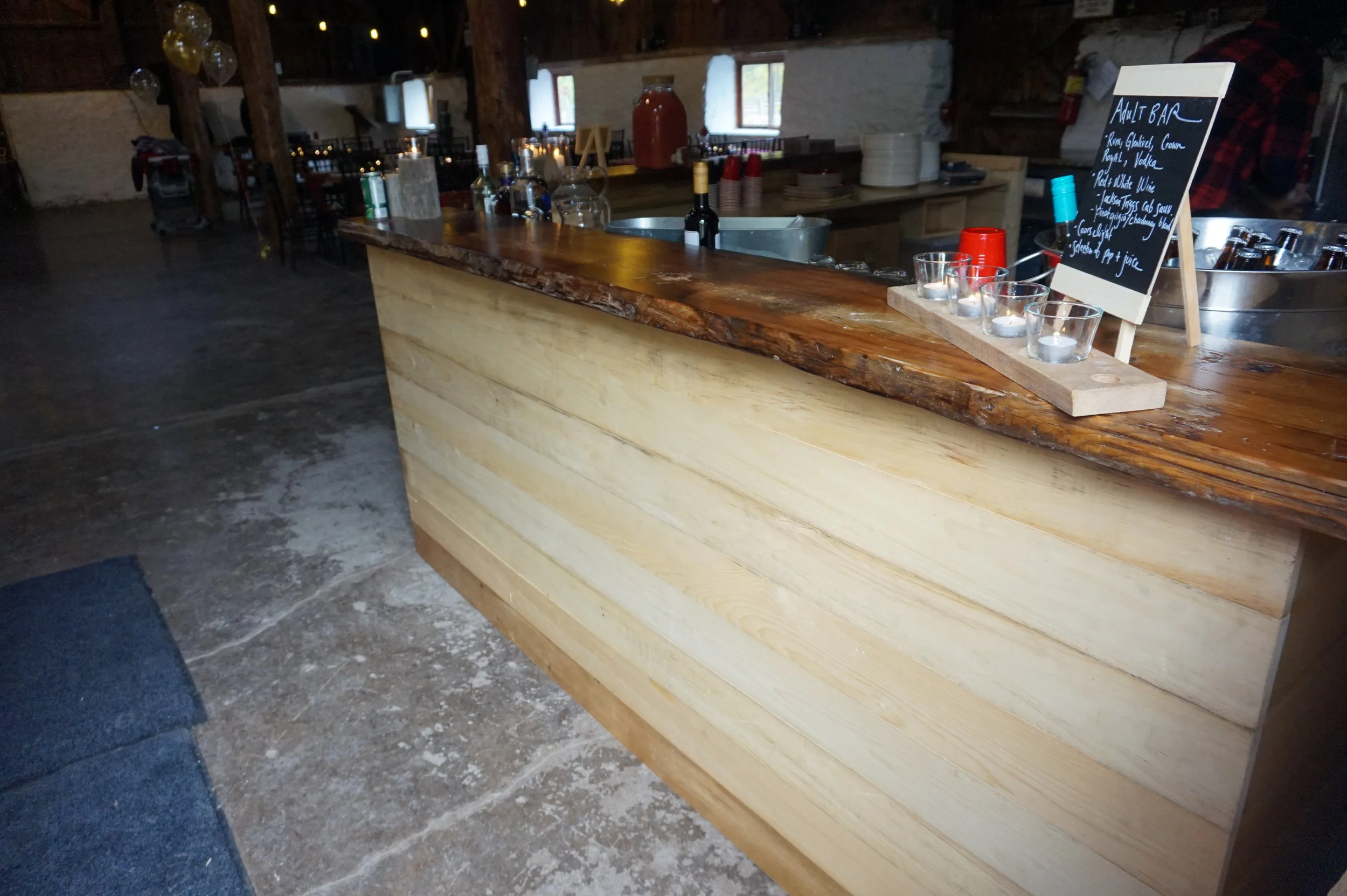 Niagara Carpentry Custom Build Mobile Bar