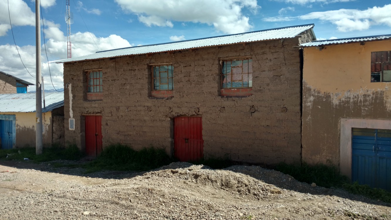  A typical house, made of adobe (mud-brick) 