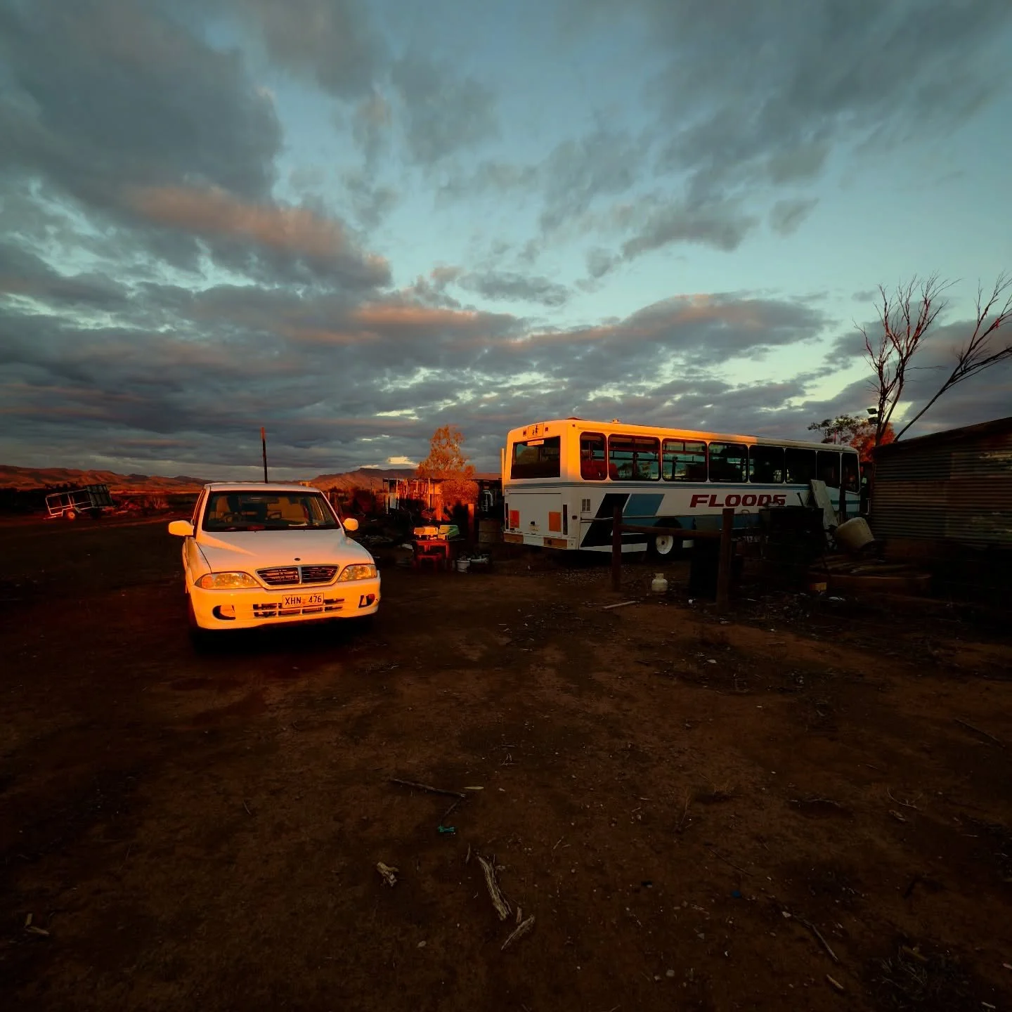 Parachilna, South Australia. 

#lightmoods #oldcar #oldbus #startmeup #outbackaustralia outbacksouthaustralia #paulfoleyphotographs #iphone16pro #goodolddays