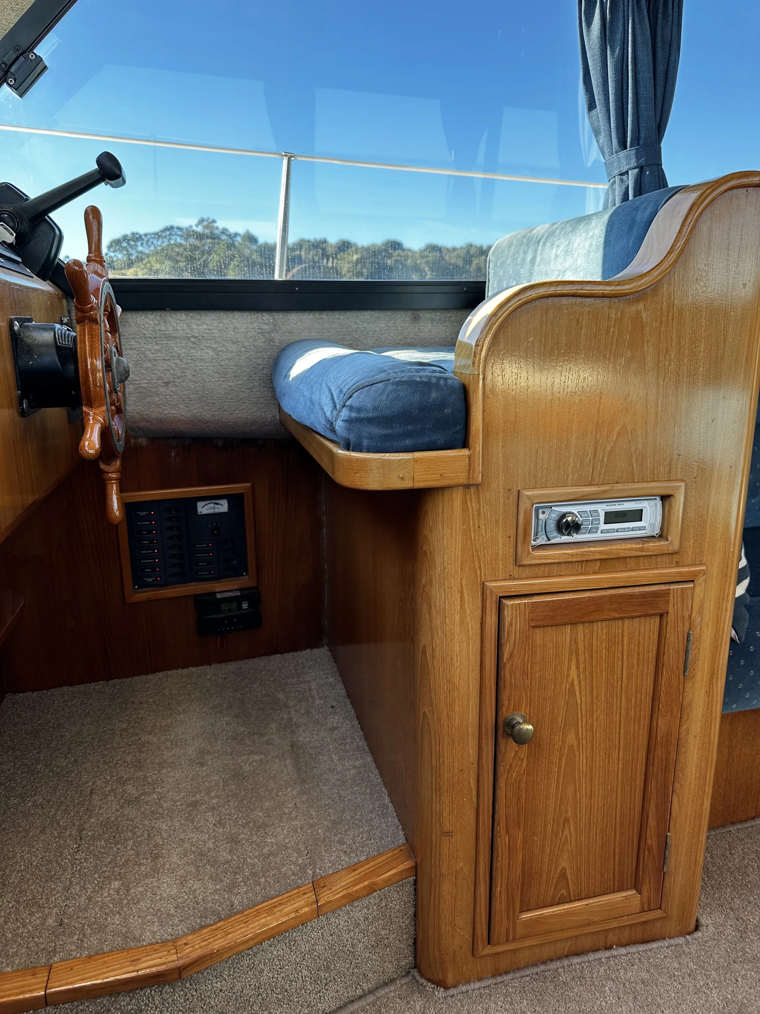 Salthouse-coastal-35-helm.jpg