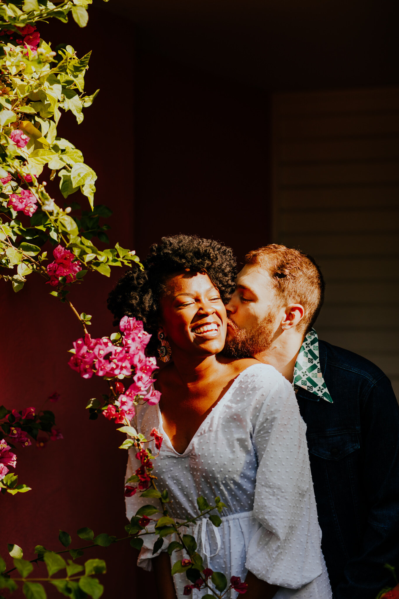 creative-engagement-photos-in-Colorful-Old-Town-Scottsdale-25.jpg