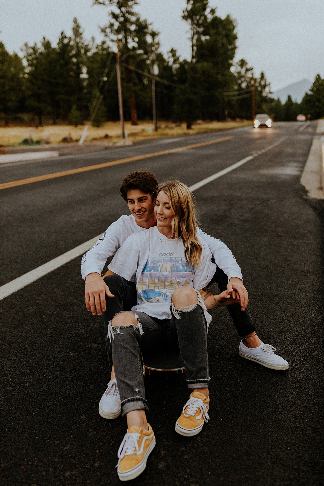 Skateboarding Couples Photos in Flagstaff, Arizona 