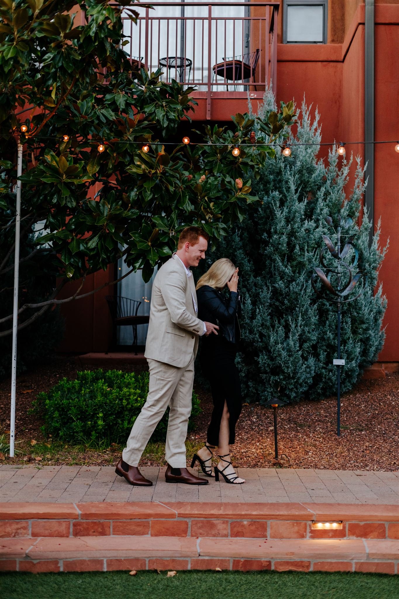 amara-resort-sedona-proposal-cathedral-rock-hike-3earthbelowphoto.jpg