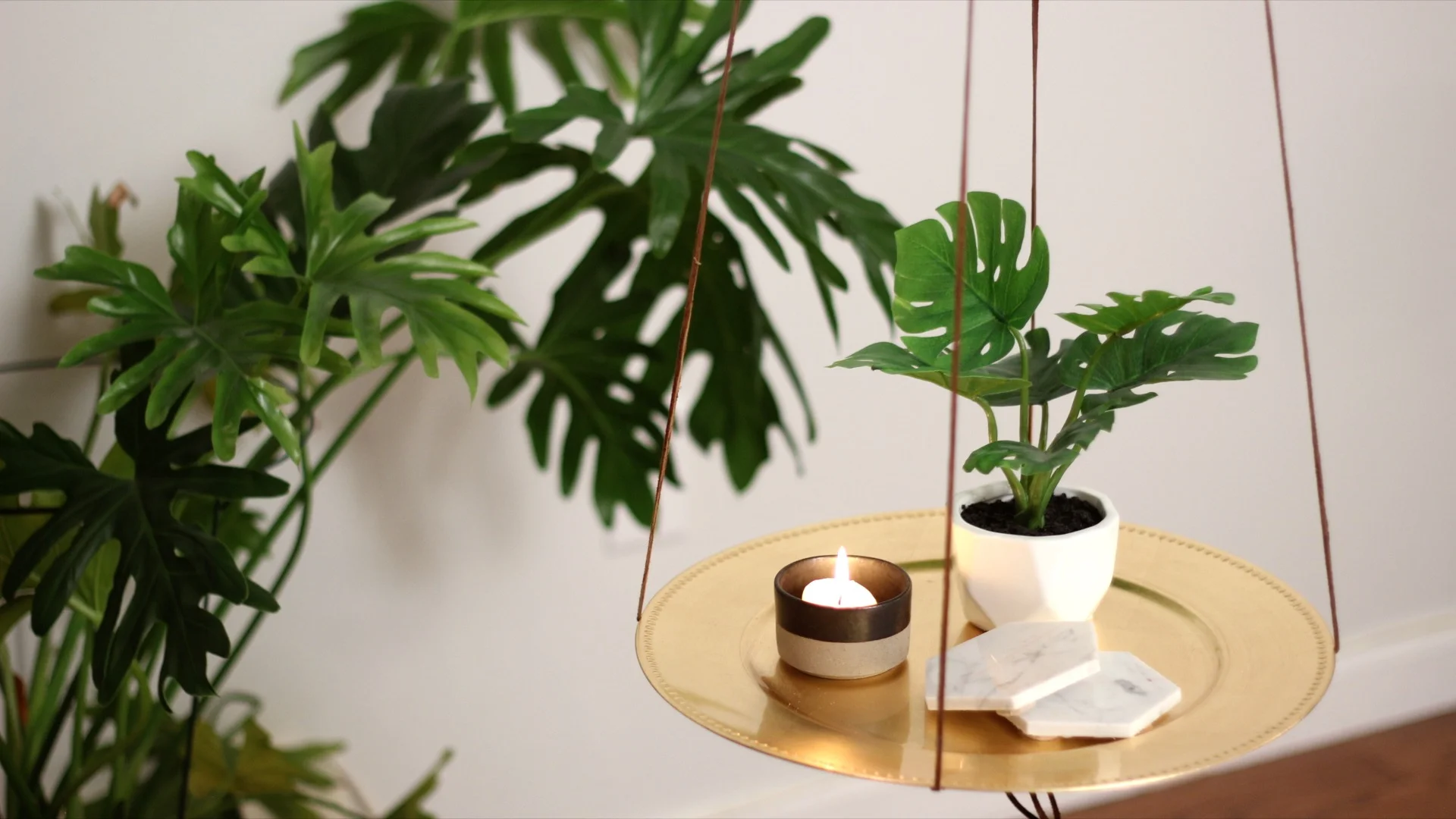 DIY HANGING NIGHTSTAND/SIDE TABLE