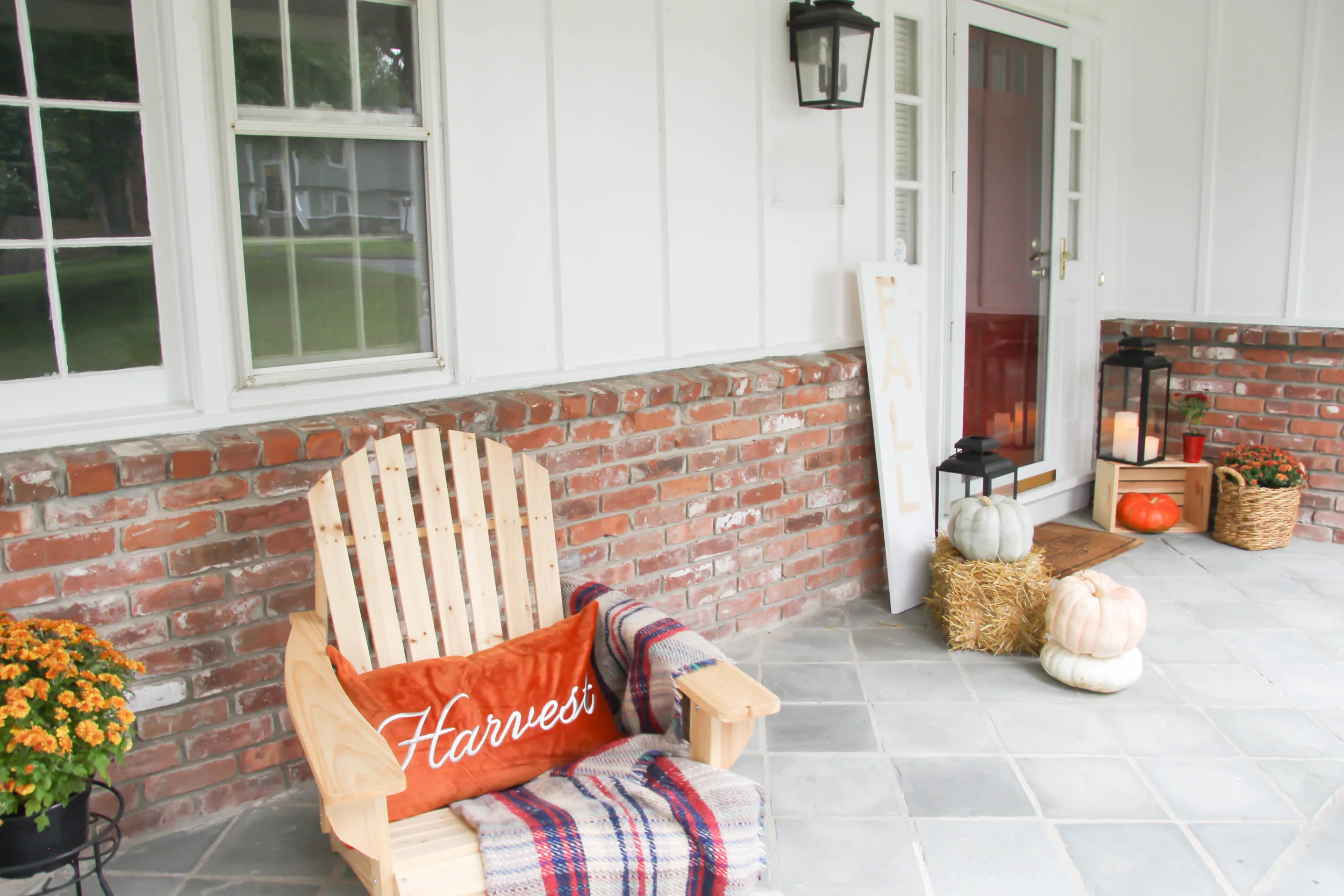 DECORATING MY FRONT PORCH FOR FALL