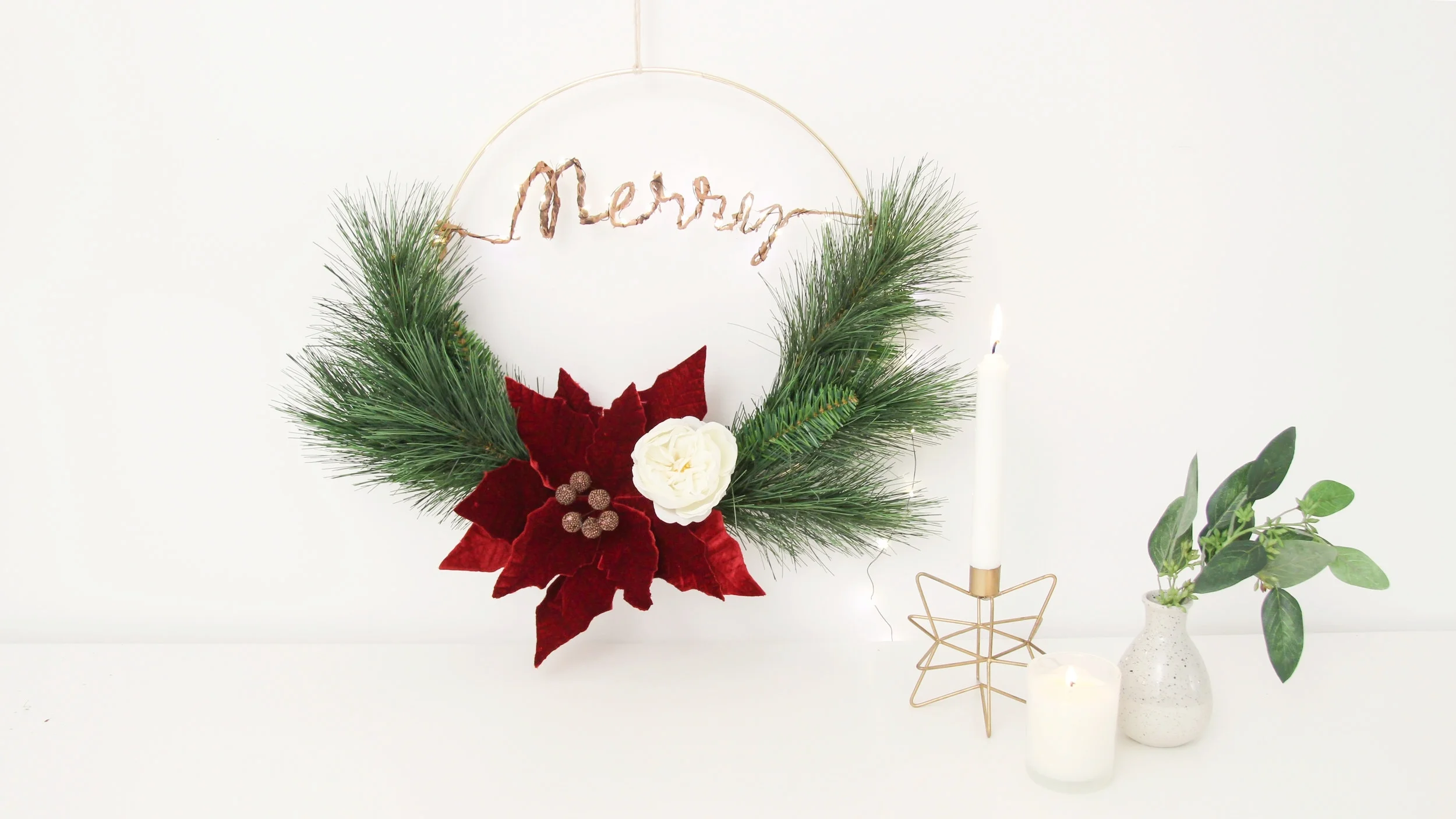 DIY SCANDINAVIAN STYLE CHRISTMAS WREATH WITH TWINKLE LIGHTS