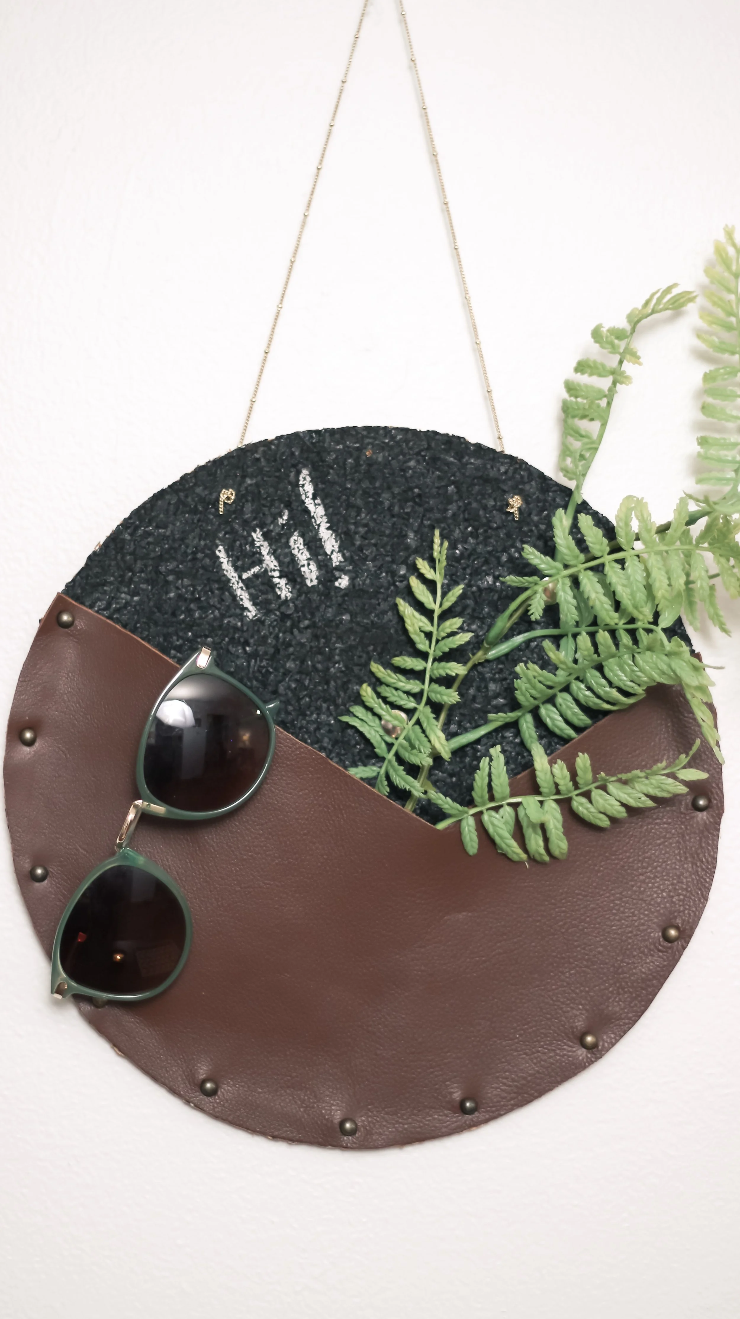 DIY Hanging Organizer Storage Pockets