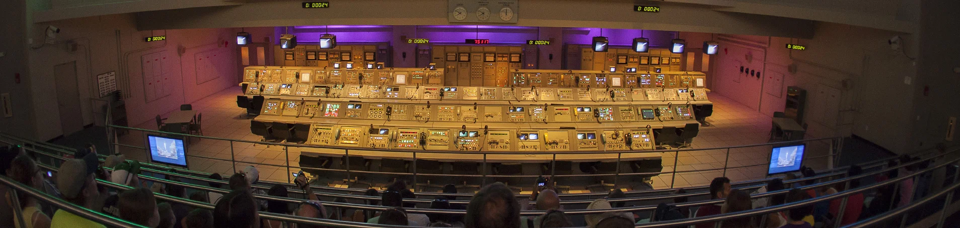 Apollo_Saturn_V_Center_Apollo_Consoles-hero.jpg