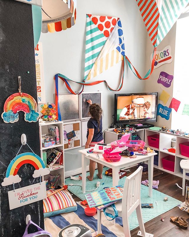 I&rsquo;m pretty sure messy playrooms are what life is really all about ☺️🤗 I never want to forget her exactly like this with not a care in the world and absolutely bursting with creativity. .
.
.
&ldquo;Play is the greatest form of research.&rdquo;