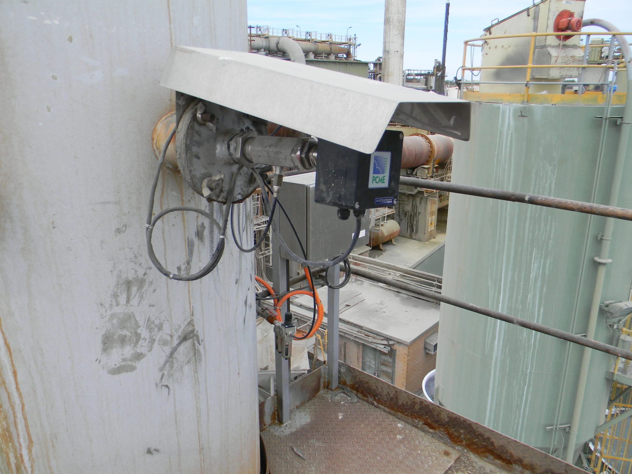 3 EPA licensed stacks were fitted with dust particulate sensors that report via telemetry to a multicontroller located at the Slag Fuming PLC. Stack activity can now be monitored via Ifix, enabling the wet scrubber system to accurately have the &nbsp;moisture adjusted resulting in zero fugitive emissions.