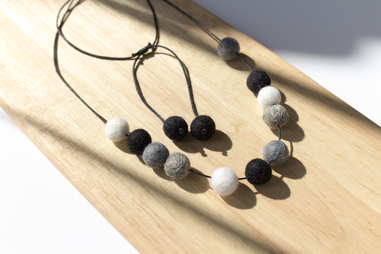 Necklace_feature.jpg