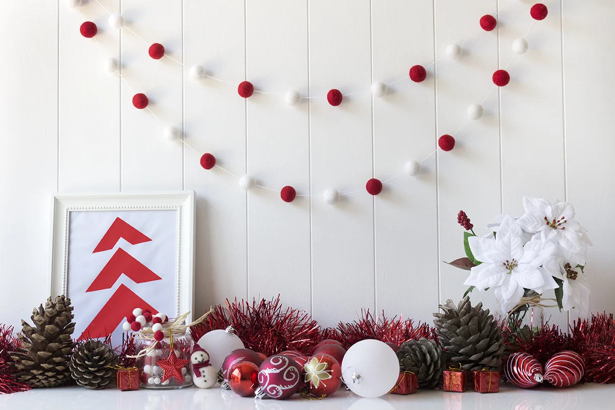 Merry Duo - Felt Ball Garland