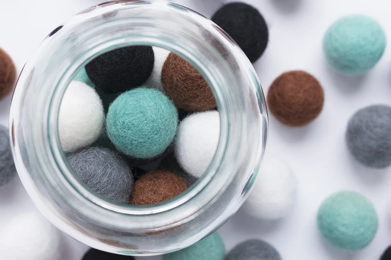 2.5cm Wool Felt Ball Winter Colors