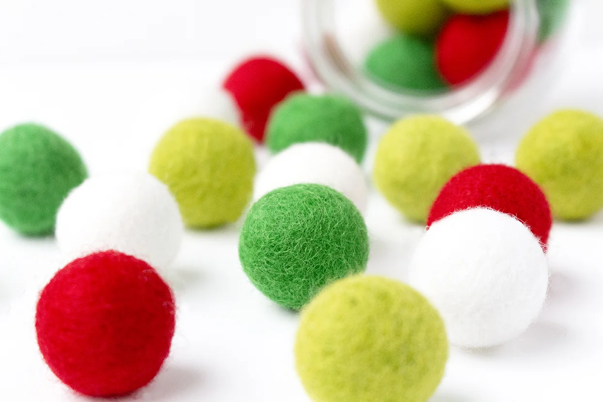 2.5cm Wool Felt Ball Christmas Red Green White Pom Poms